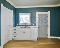 225 Palmer St in Toledo, OH - Building Photo