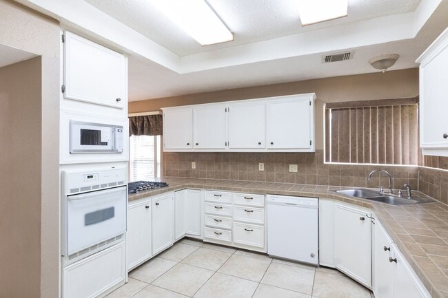 property at 17423 Baronshire Dr