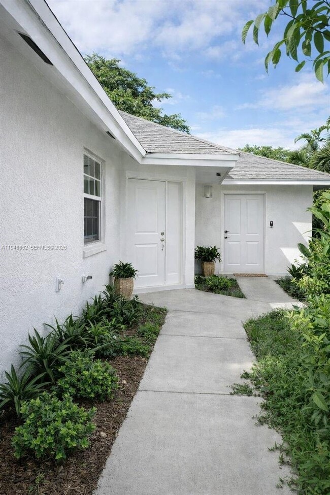 165 SW 5th Ct in Deerfield Beach, FL - Building Photo - Building Photo