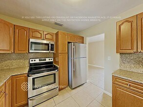 2620 SW 121st Ave in Miami, FL - Building Photo - Building Photo