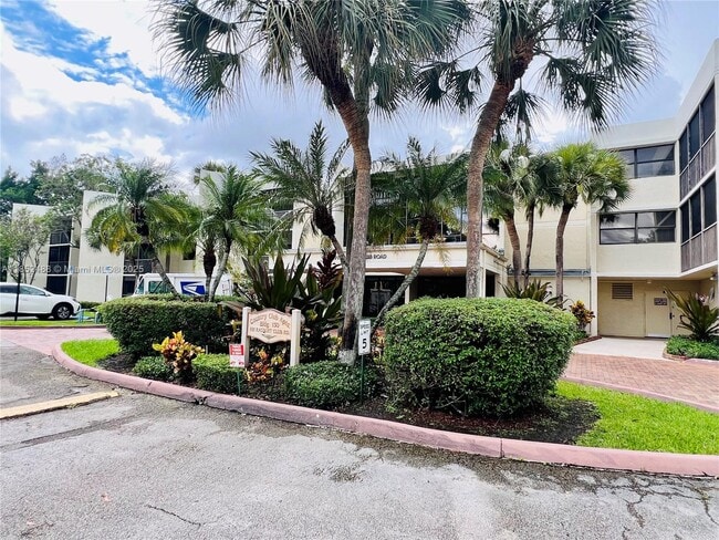 property at 491 Racquet Club Rd