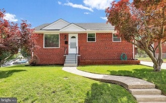 2129 Saranac St in Hyattsville, MD - Building Photo