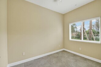 4949 Serafica Dr in Lake Worth Beach, FL - Building Photo - Building Photo