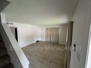 11620 Versailles Ave NE in Albuquerque, NM - Building Photo - Building Photo