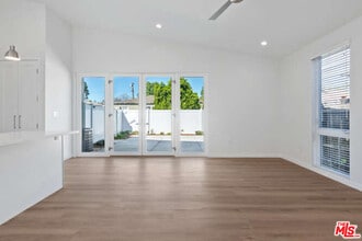 15912 Vose St in Van Nuys, CA - Building Photo - Building Photo