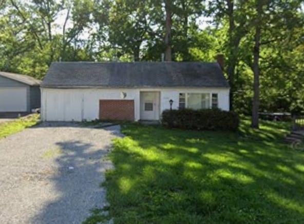 1038 9th St in Charleston, IL - Building Photo - Building Photo