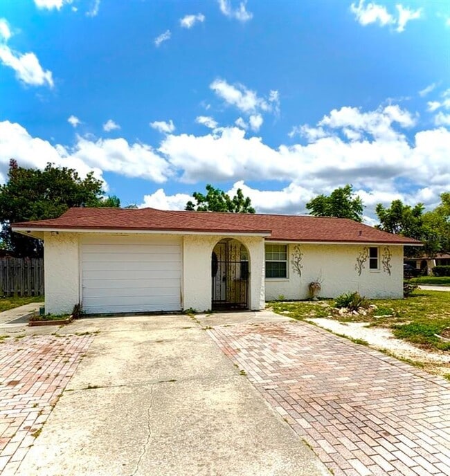 property at 6707 Lenoir Dr