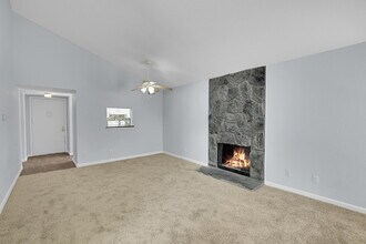 3626 S Granby Way-Unit -Apt L11 in Aurora, CO - Building Photo - Building Photo