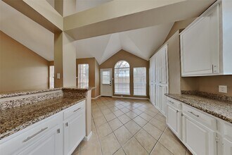 7415 Broken Ridge Dr in Houston, TX - Building Photo - Building Photo