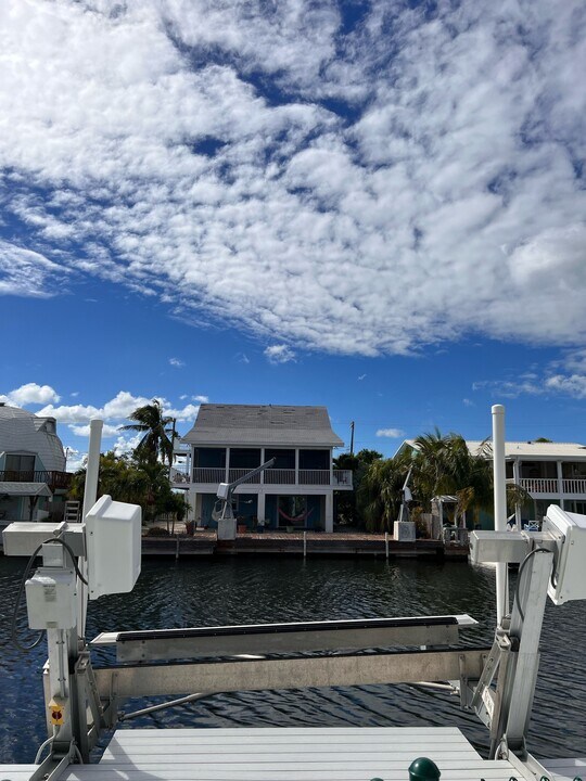 234 E Cahill Ct in Big Pine Key, FL - Building Photo