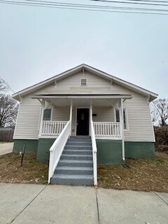 318 Bruce Ave in Mooresville, NC - Building Photo