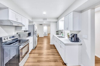 1713 W Hazelwood St in Phoenix, AZ - Building Photo - Building Photo