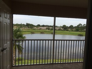 27410 Palmesta Circle in Bonita Springs, FL - Building Photo - Building Photo