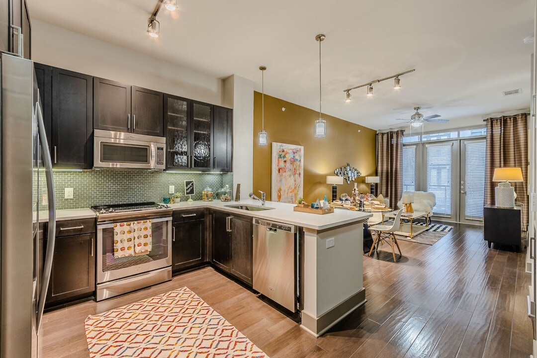 Anthem Cityline Apartments in Richardson, TX - Foto de edificio