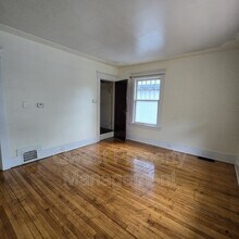 1337 Logan St SE in Grand Rapids, MI - Building Photo - Building Photo
