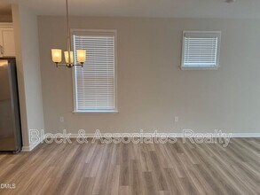 1625 Moa Ct in Fuquay Varina, NC - Building Photo - Building Photo