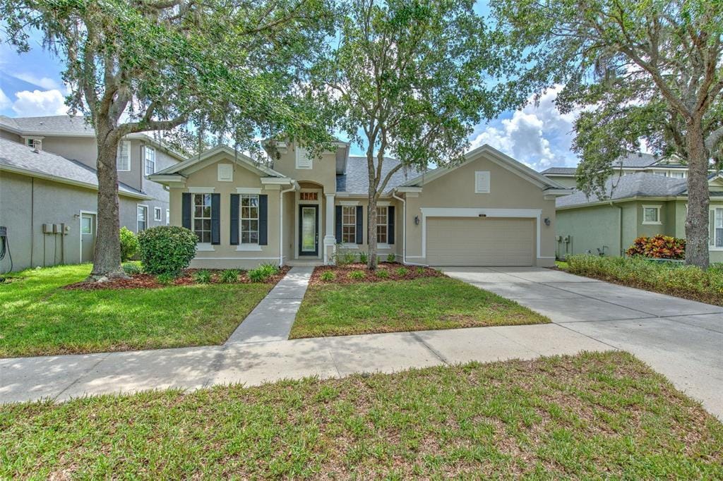 8938 Westerland Dr in Land O Lakes, FL - Building Photo