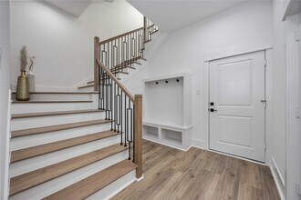 1941 Knoll St in Houston, TX - Building Photo - Building Photo