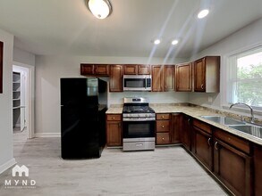 2625 Harmony Way in East Point, GA - Building Photo - Building Photo