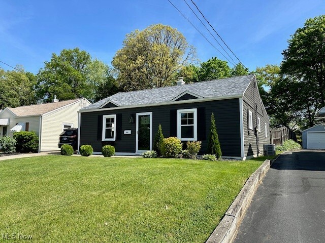 2553 Edgebrook Ave in Akron, OH - Building Photo - Building Photo