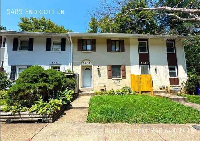 property at 5485 Endicott Ln