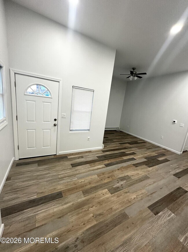 55 Cutters Dock Rd in Woodbridge Township, NJ - Building Photo - Building Photo