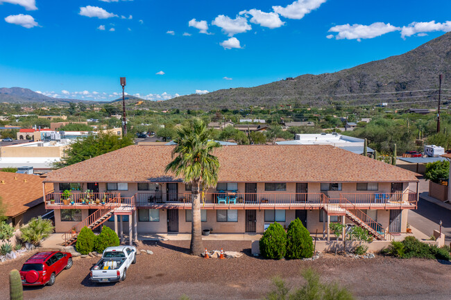 Woodwind Apartments in Cave Creek, AZ - Building Photo - Building Photo