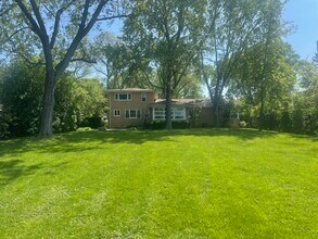 1544 Longvalley Rd in Glenview, IL - Building Photo - Building Photo