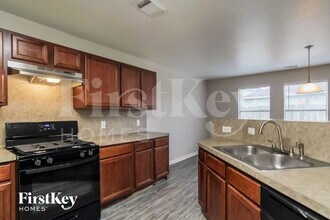 430 Remington Creek Dr in Houston, TX - Building Photo - Building Photo