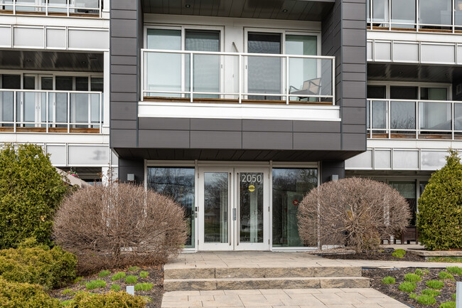 2050 René-Lévesque Boul O in Québec, QC - Building Photo - Building Photo