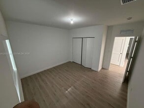 831 SE 9th Ave in Hialeah, FL - Building Photo - Building Photo