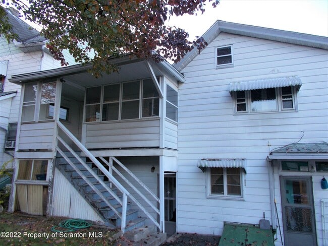 909 Slocum Ave in Scranton, PA - Building Photo - Building Photo
