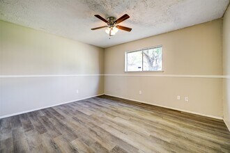 10731 Staghill Dr in Houston, TX - Building Photo - Building Photo