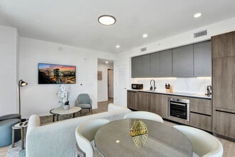 580 72nd St in Miami Beach, FL - Building Photo - Building Photo