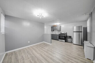 1318 E 58th St in Brooklyn, NY - Building Photo - Building Photo