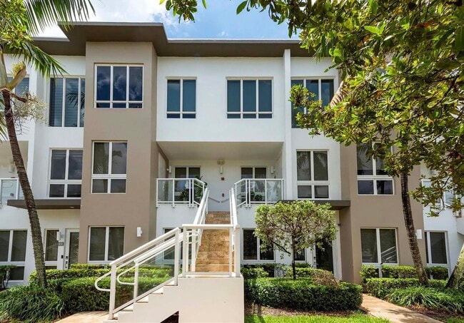 10260 NW 63rd Ter