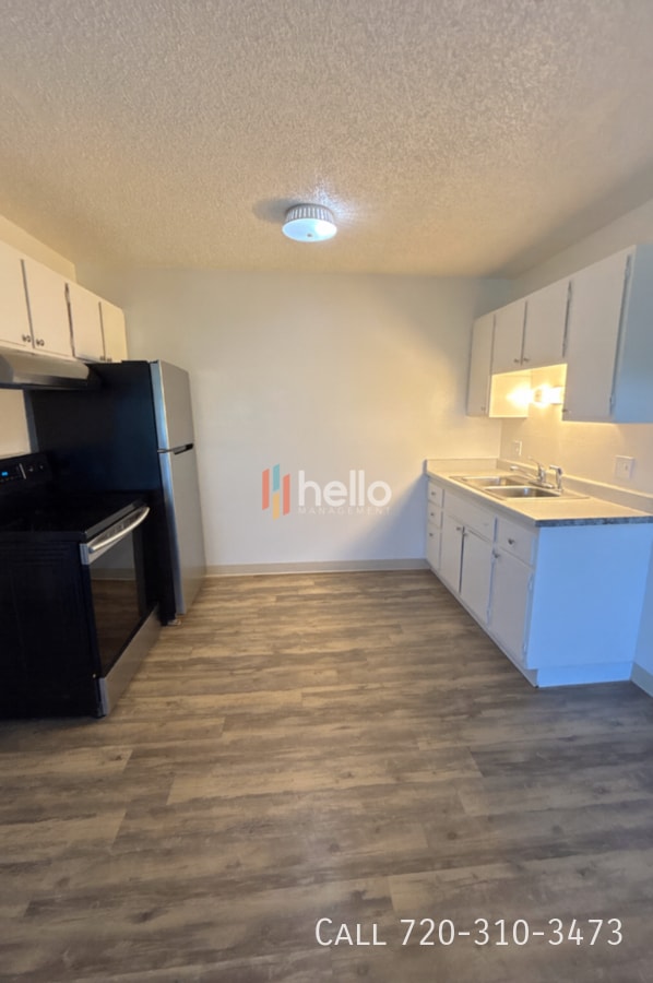property at 1721 Clemson Dr