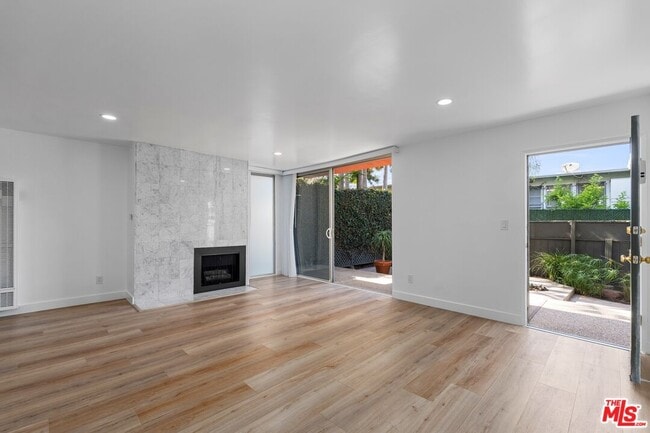 property at 122 Buccaneer St