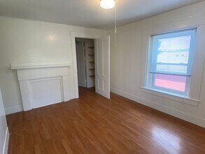 7 Court St, Unit 1 in Woburn, MA - Building Photo - Building Photo