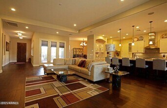 5135 S Cupertino Dr in Gilbert, AZ - Building Photo - Building Photo