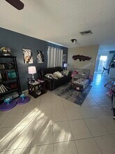 818 Sandtree Dr in Palm Beach Gardens, FL - Building Photo - Building Photo