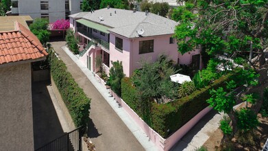 923 Westbourne Dr in West Hollywood, CA - Building Photo - Building Photo