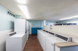 Casa De Alicia Apartments in Boulder City, NV - Building Photo - Building Photo