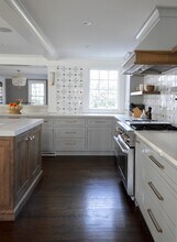 142 Brookside Rd in Darien, CT - Building Photo - Building Photo