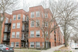 2520 W Leland Ave in Chicago, IL - Building Photo