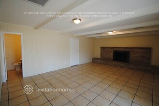 6012 W Medlock Dr in Glendale, AZ - Building Photo - Building Photo