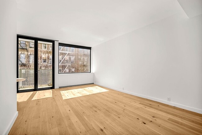 277 E 7th St in New York, NY - Building Photo - Building Photo