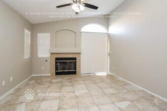 7120 Golden Desert Ave in Las Vegas, NV - Building Photo - Building Photo
