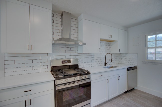 property at 1341 E 39th St