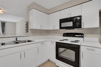 1210 Sorrento Dr in Weston, FL - Building Photo - Building Photo
